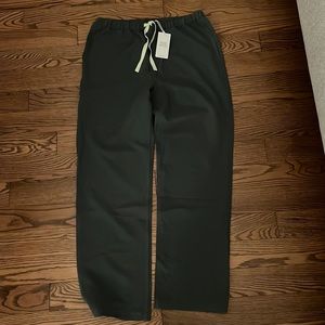 Figs - MENS BRAND NEW WITH TAGS size M scrub pants in bonsai